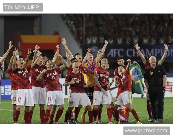 西安足球队运营革新探讨:重塑球队发展新模式与未来愿景 西安足球队运营革新探讨:重塑球队发展新模式与未来愿景